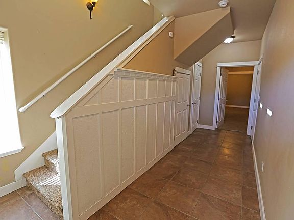 3rd image of 513 NE Brookstone Dr