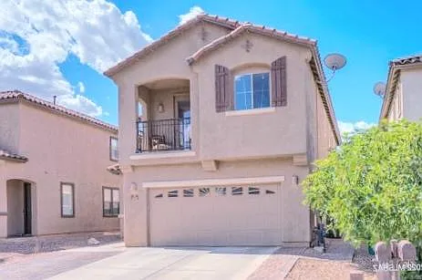 4 bed, 2324 sqft, $2,275 — Photo 2