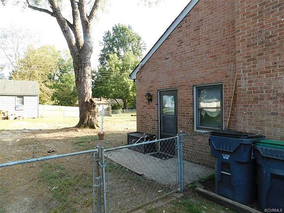 4th image of 8309 Carneal Ln