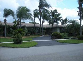 4620 W Hawthorne Cir, Hollywood, FL 33021