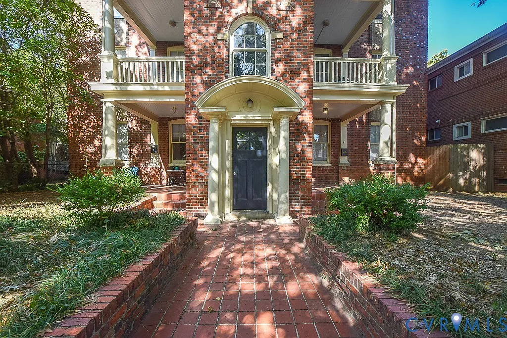 2 bed, 1.0 bath, 750 sqft, $1,800 — Photo 4