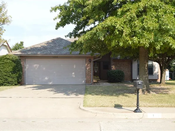 4909 Smoking Oaks Dr, Yukon, OK 73099