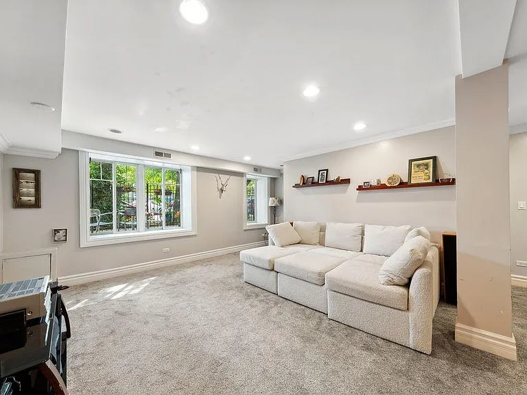 1836 W Rice St — Photo 1