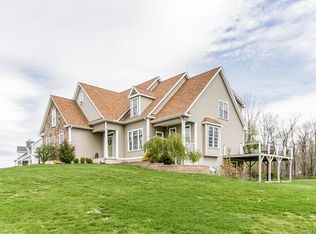 26 Ribera Ln, Middletown, CT 06457