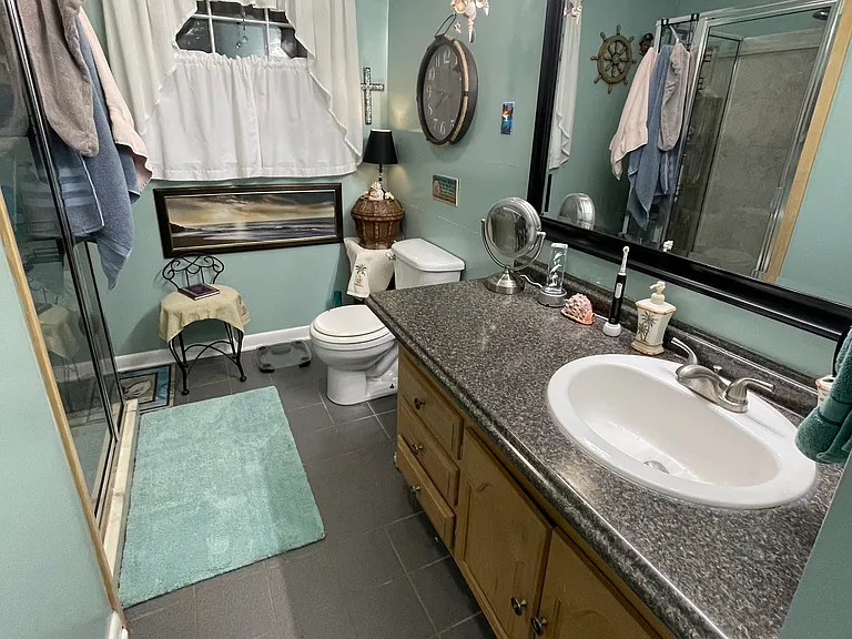 92 Crawford Rd — Photo 5