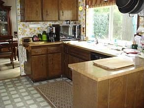 4th image of 8032 Garry Oak Dr