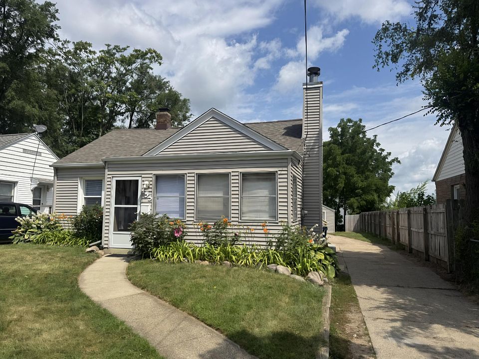 1st image of 155 Cliff St