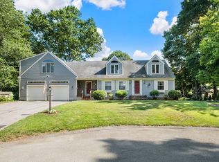 80 Woodcrest Rd, North Attleboro, MA 02760