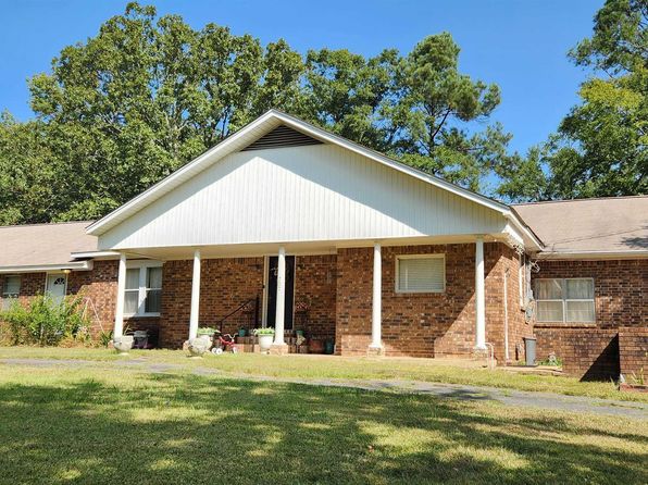 707 Kennedy Dr, Star City, AR 71667