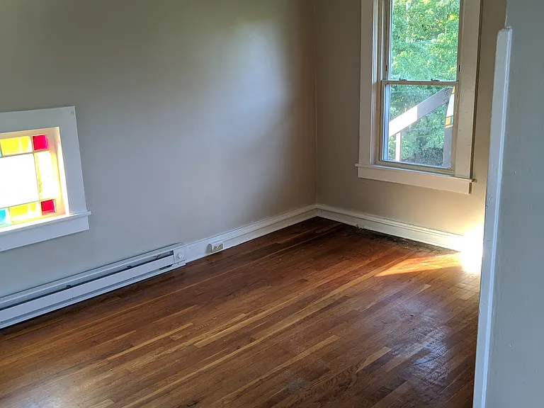 118 Main St #3 — Photo 8