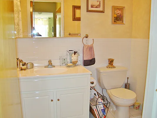 Sold by Keller Williams Realty Landmark II | media 29