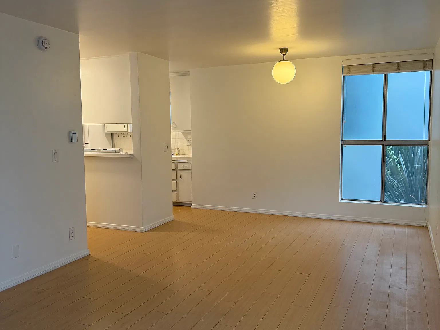 952 Maltman Ave — Photo 2