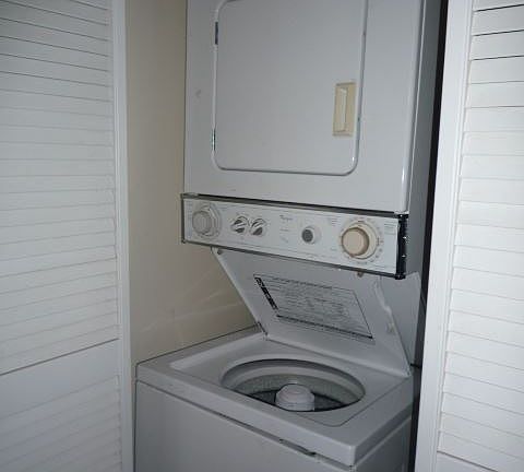 5th image of 1129 N 84th Pl