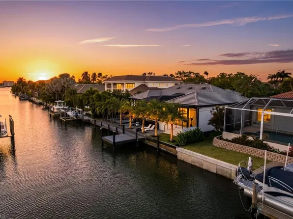 1506 Jewel Box AVE, NAPLES, FL 34102