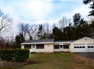 29 Richardson St, Gardner, MA 01440