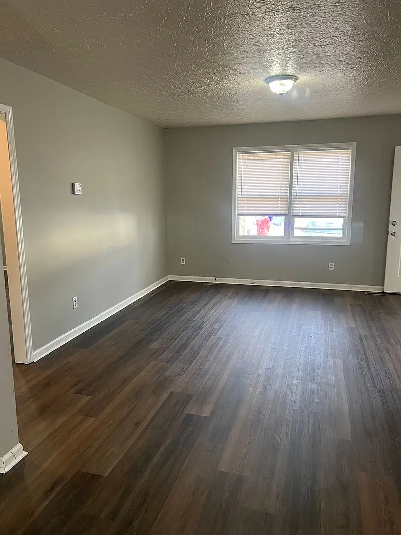 101 John Paul Rd — Photo 3