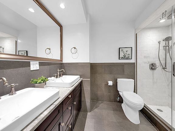 5th image of 280 Park Ave S APT 8K