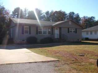 3 N Plainview Dr, Greenville, SC 29611
