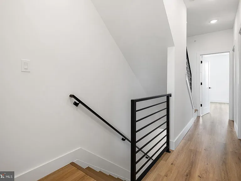 3108 Clifford St #A — Photo 24