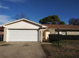 7605 Castillo Rd, Fort Worth, TX 76112