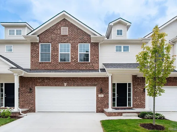 16 Grandview Circle Grandview Cir #56, White Lake, MI 48386