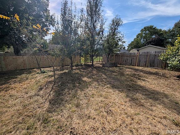 2nd image of 7461 W Mustang Dr