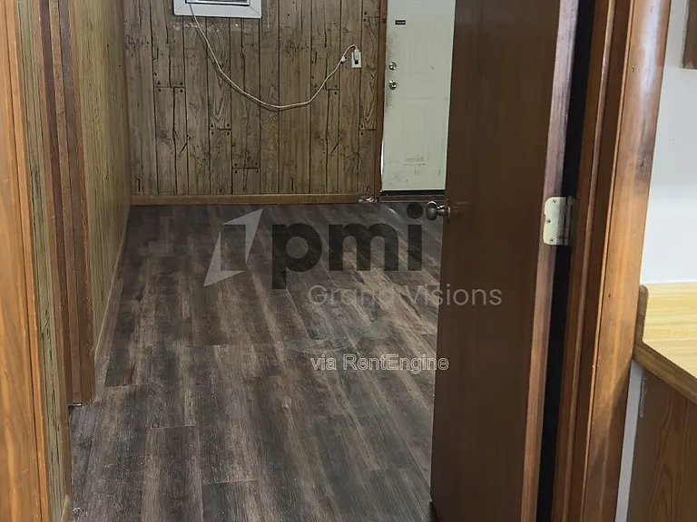 16 W Buchanan Ave #4 — Photo 11