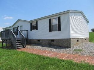 3966 Cedar Creek Ct, Lenoir, NC 28645