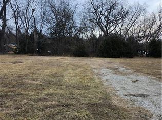 30 Beach Craft Ln, Linn Valley, KS 66040
