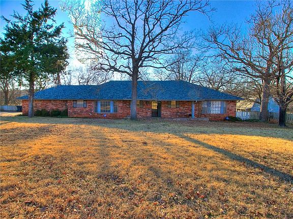 2nd image of 10431 Black Oaks Dr