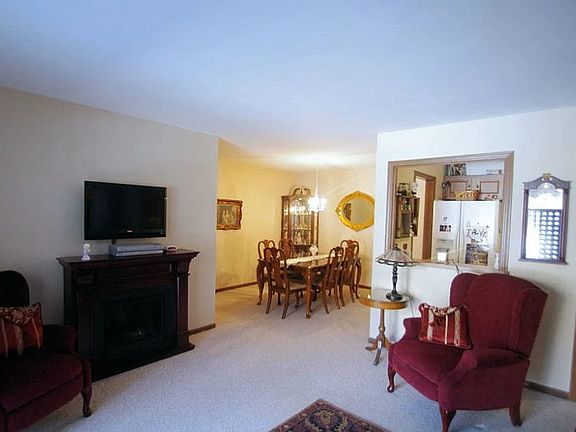 4th image of 7209 57th Ave APT 103A