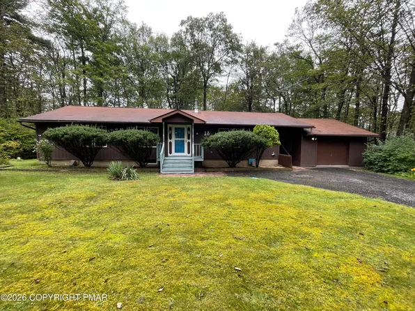 18 Sherman Dr, Tobyhanna, PA 18466