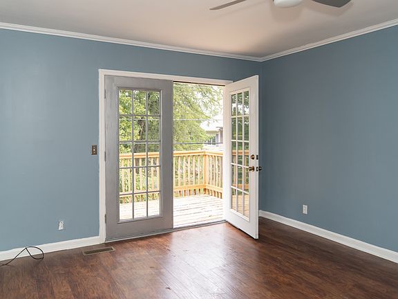 5th image of 3880 Priest Lake Dr APT 10
