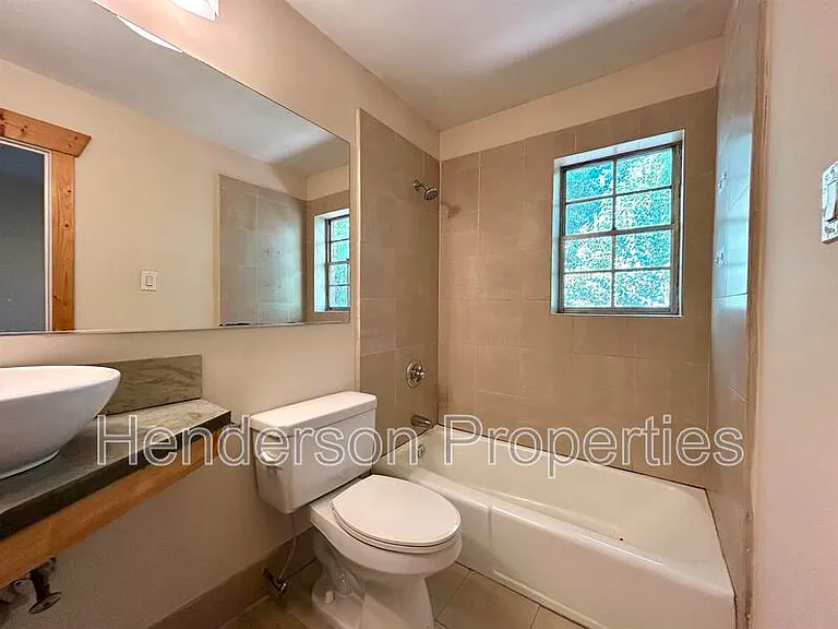 634 Chipley Ave #1 — Photo 10
