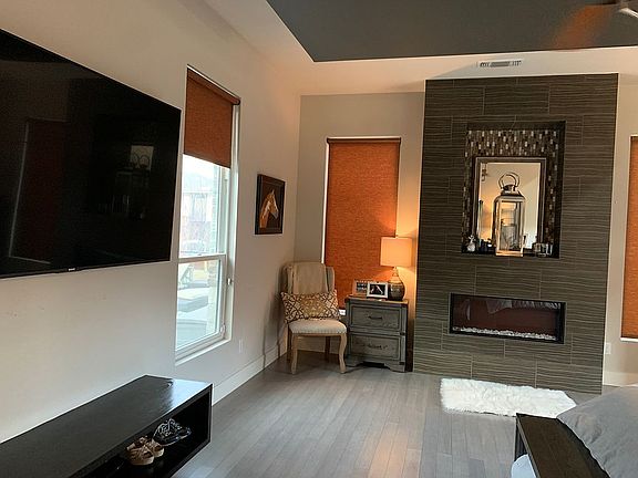 5th image of 904 Lake Carillon Ln