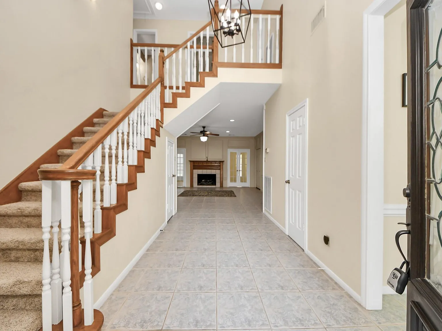 4 bed, 2.5 bath, 3053 sqft, $2,700 — Photo 4