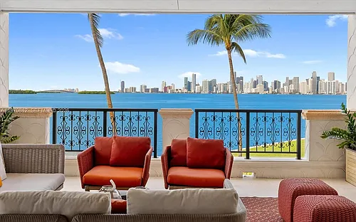 4921 Fisher Island Dr #4921 Photo 1