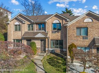 15 Hillridge Ct #1026, Staten Island, NY 10305