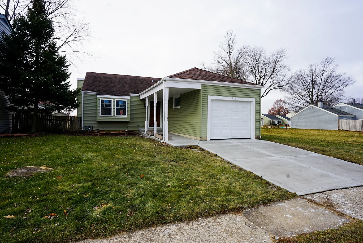 2320 Greenleaf Ct photo 1