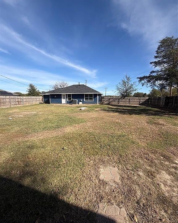 1st image of 6801 Lakeview Dr #6801