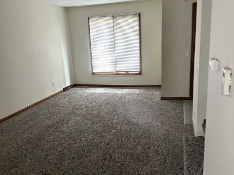5410 Glenridge Dr #1 — Photo 2