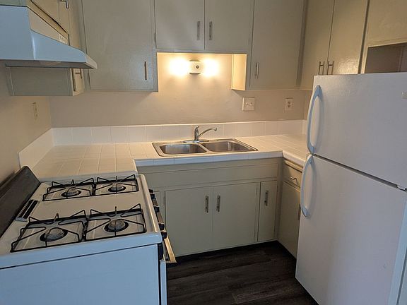 4th image of 4477 48th St #7