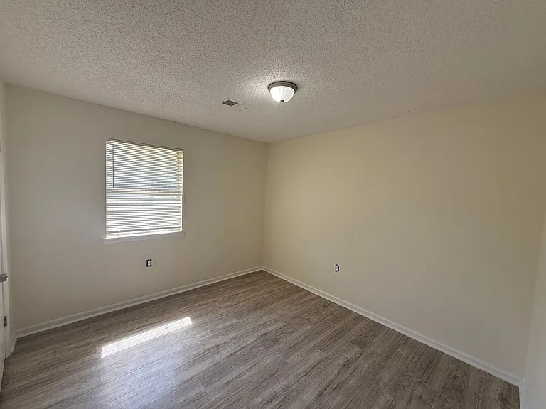 348 Schley Cir — Photo 20