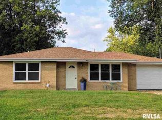 401 Smith St, Creve Coeur, IL 61610