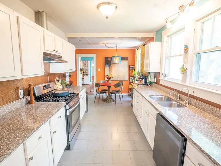 1235 Ashley Hall Rd — Photo 13