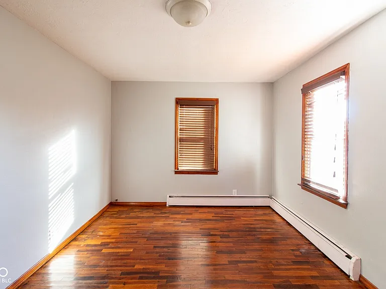 2510 W 38th St — Photo 10