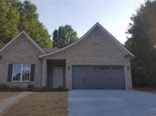 4628 Frandale Dr, Winston Salem, NC 27104