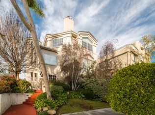 4429 Noble Ave #3, Sherman Oaks, CA 91403