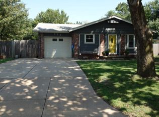 722 N 1st Ave, Mulvane, KS 67110