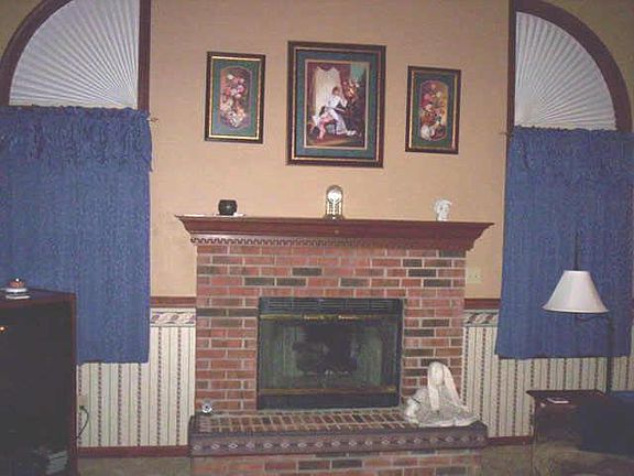 4th image of 1606 E Wilford Ln